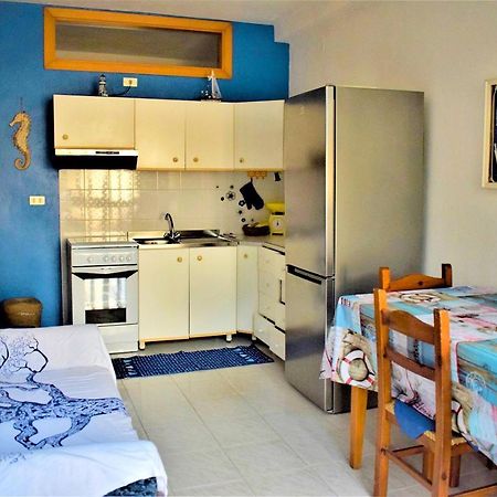 Un Po Di Relax A Pochi Passi Dal Mare! Apartment Àrbatax Exterior foto