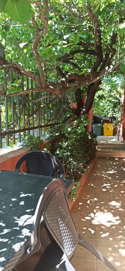 Un Po Di Relax A Pochi Passi Dal Mare! Apartment Àrbatax Exterior foto