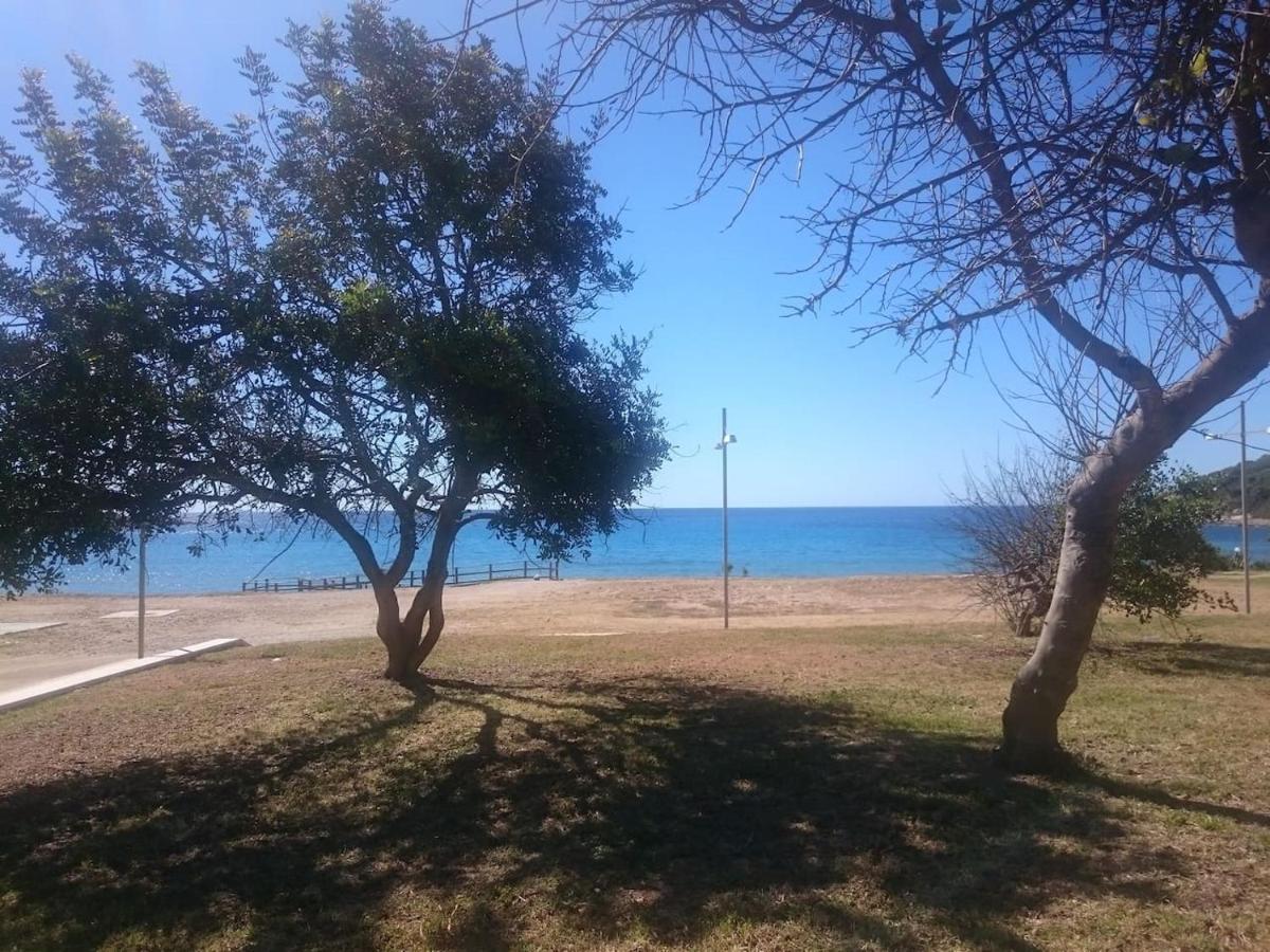 Un Po Di Relax A Pochi Passi Dal Mare! Apartment Àrbatax Exterior foto